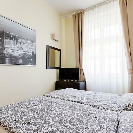 Apartment Hálkova 5 Praga Esterno foto