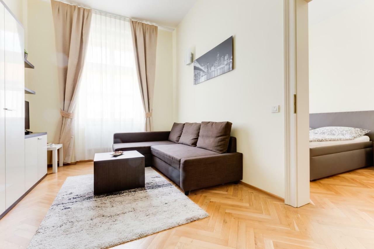 Apartment Hálkova 5 Praga Esterno foto