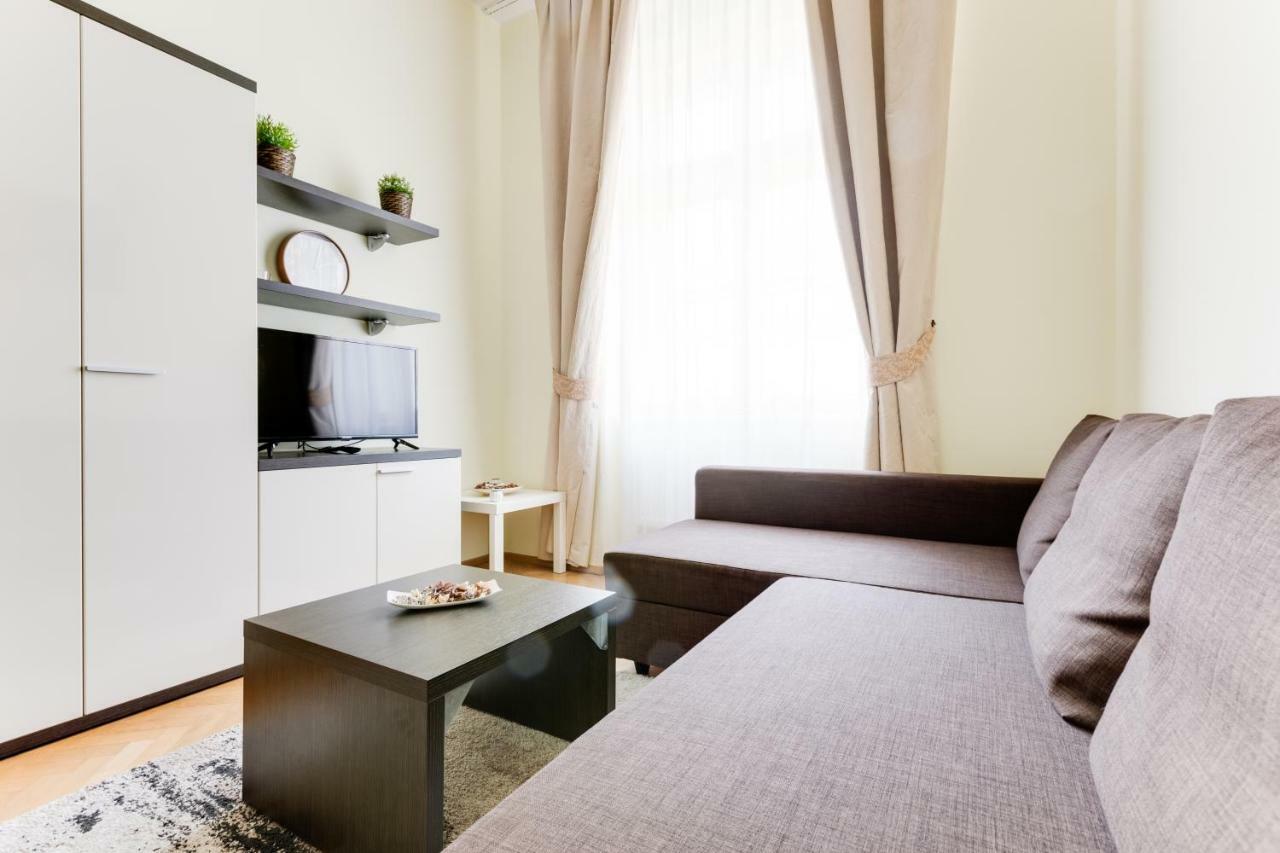 Apartment Hálkova 5 Praga Esterno foto