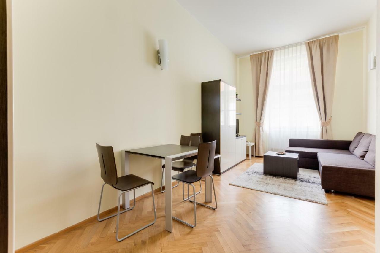 Apartment Hálkova 5 Praga Esterno foto