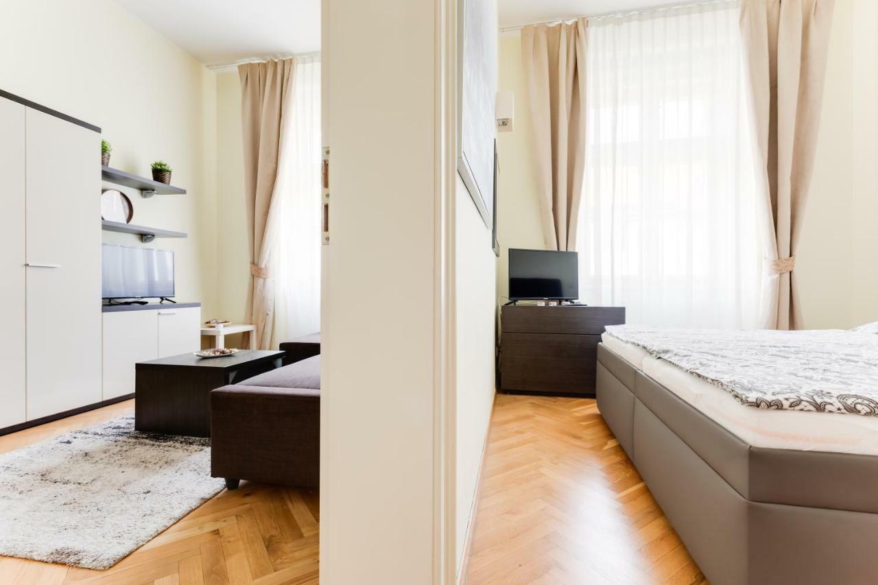Apartment Hálkova 5 Praga Esterno foto